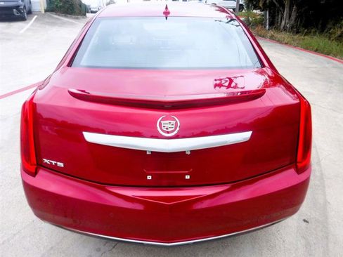 Used 2013 Cadillac XTS Base image 16