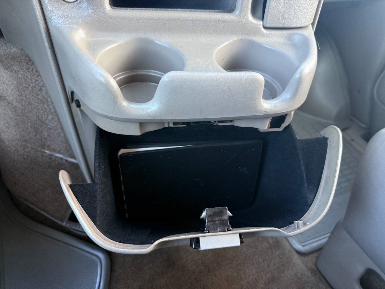 Used 2004 GMC Safari Passenger RWD image 23