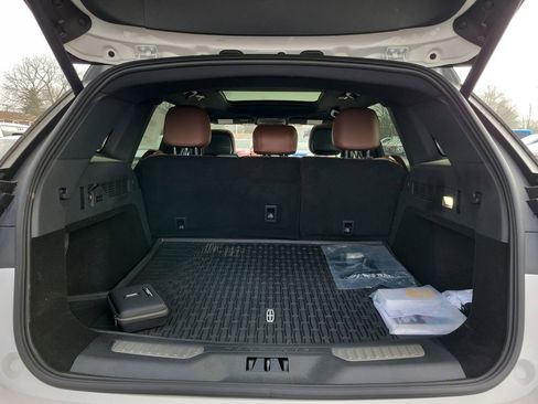 New 2026 Lincoln Nautilus Reserve image 10