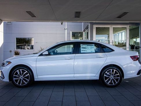 New 2026 Volkswagen Jetta SE image 12