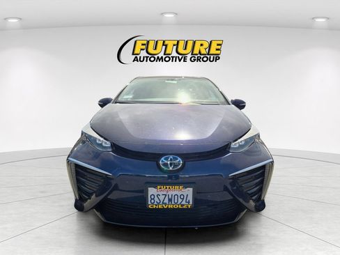 Used 2017 Toyota Mirai FWD image 2