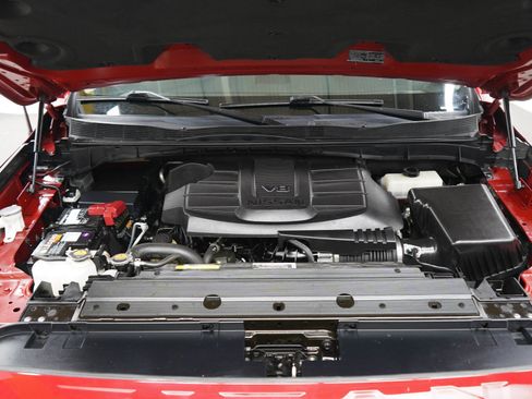 Used 2021 Nissan Titan SV w/ SV Convenience Package AWD/4WD image 28