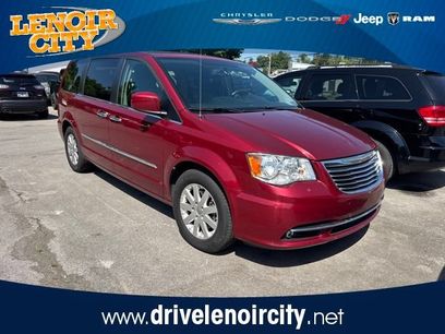 Used 2016 Chrysler Town & Country Touring w/ Driver Convenience Group