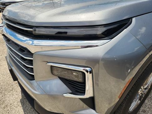 Certified 2025 Chevrolet Traverse LT w/ Driver Confidence Package FWD image 6