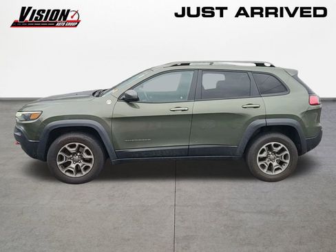 Used 2020 Jeep Cherokee Trailhawk image 8