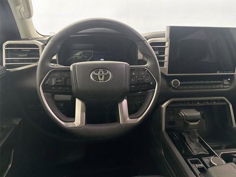 Used 2023 Toyota Tundra Limited AWD/4WD image 30