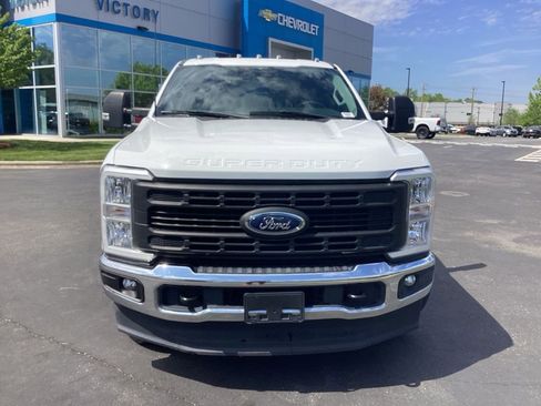 Used 2023 Ford F250 XL w/ Snow Plow Prep Package AWD/4WD image 4