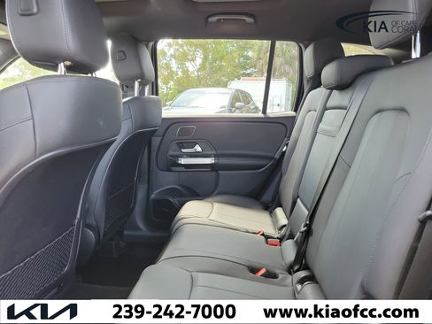 Used 2024 Mercedes-Benz GLB 250 4MATIC image 12