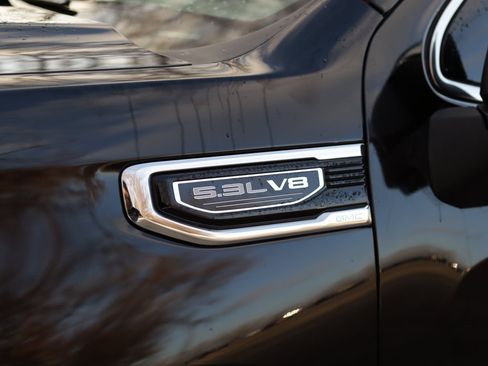 Used 2025 GMC Sierra 1500 SLT image 37