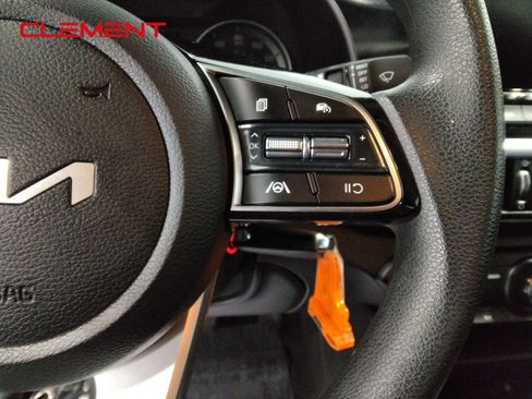 Used 2022 Kia Forte LXS w/ LXS Technology Package image 14