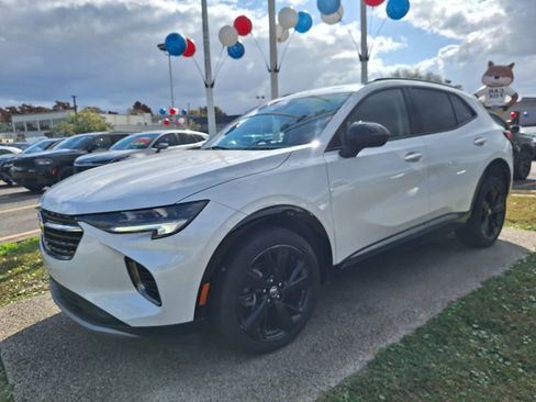 Used 2023 Buick Envision Preferred image 9