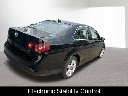 Used 2009 Volkswagen Jetta SE FWD image 9