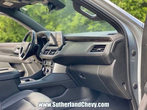 Used 2023 Chevrolet Tahoe LT w/ Luxury Package AWD/4WD image 18