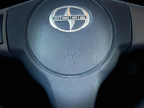 Used 2014 Scion xB FWD image 34