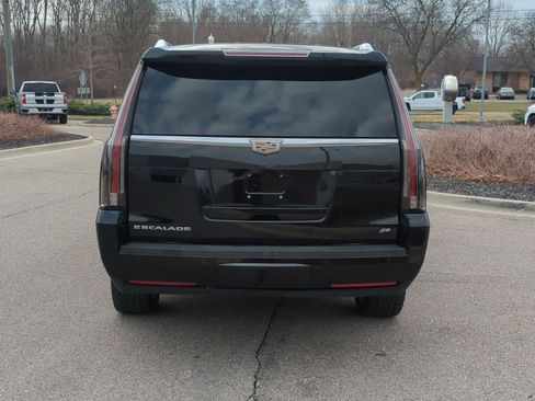 Used 2015 Cadillac Escalade ESV Platinum image 7