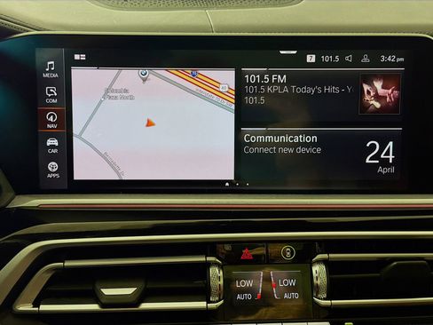 Used 2020 BMW X7 M50i AWD/4WD image 16