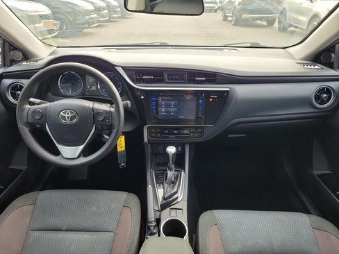 Used 2017 Toyota Corolla LE w/ LE Premium Package w/Moonroof FWD image 16