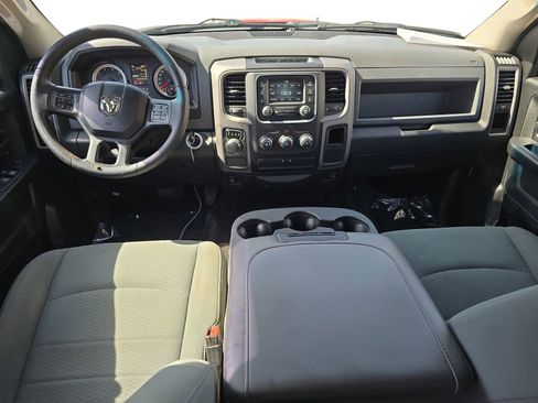 Used 2017 RAM 1500 Express w/ Express Value Package image 9