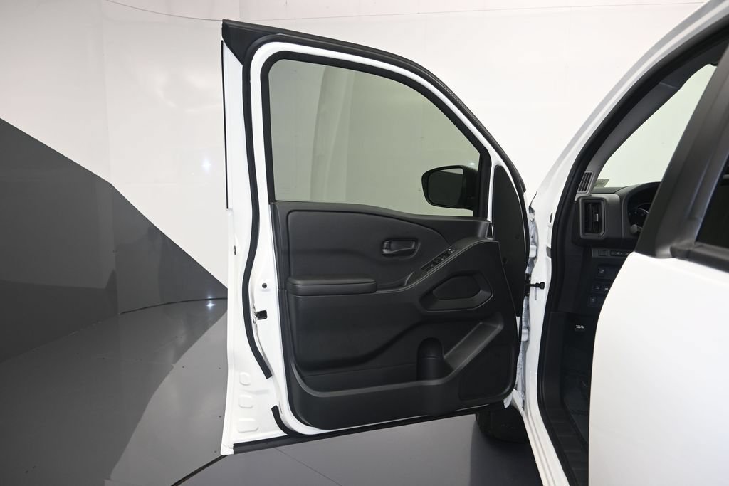 New 2026 Nissan Frontier S w/ Tow Package AWD/4WD image 10