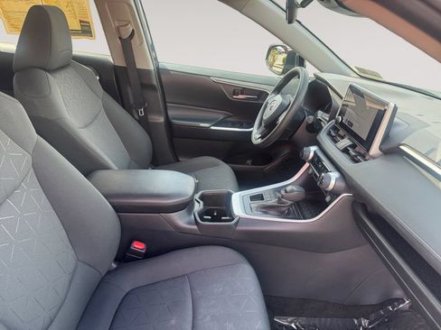 Used 2024 Toyota RAV4 XLE AWD/4WD image 15