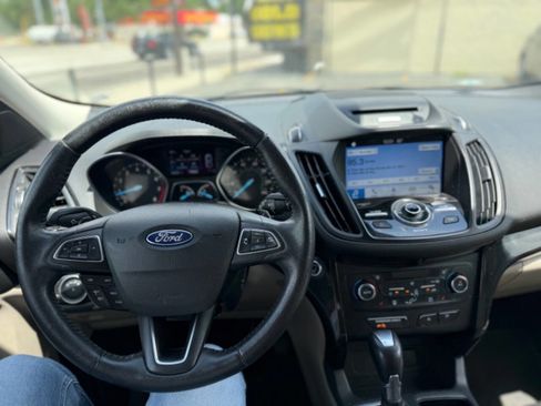 Used 2017 Ford Escape Titanium image 12