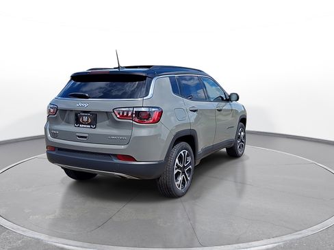 Used 2023 Jeep Compass Limited w/ Sun and Sound Group AWD/4WD image 7