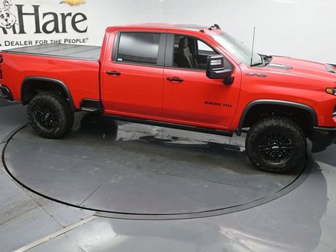 New 2026 Chevrolet Silverado 2500 ZR2 w/ LPO, Dark Essentials Package AWD/4WD image 16