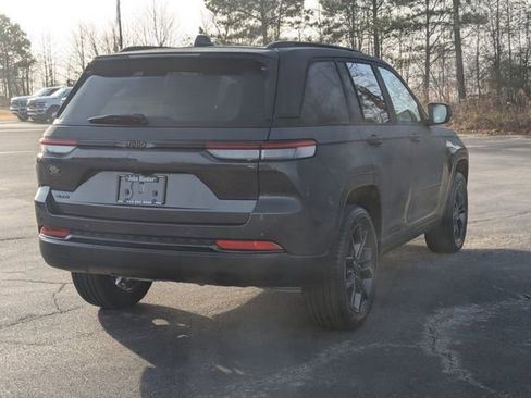 New 2025 Jeep Grand Cherokee Limited image 7