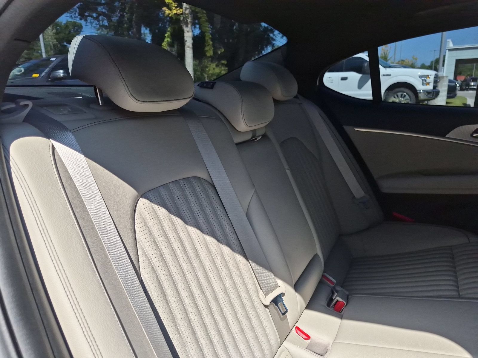 Used 2023 Genesis G70 3.3T w/ Sport Advanced Package AWD/4WD image 32