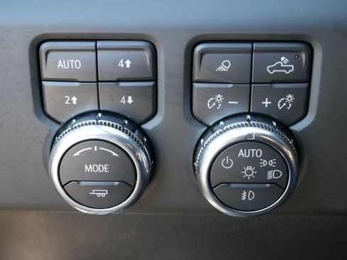 Used 2024 GMC Sierra 2500 Denali Ultimate w/ Snow Plow Prep/Camper Package image 40