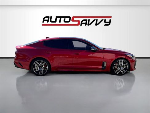 Used 2022 Kia Stinger GT2 image 8