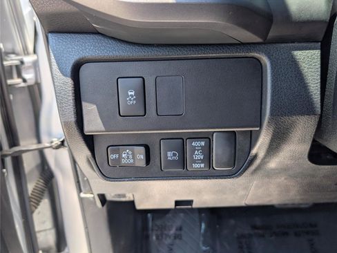 Used 2023 Toyota Tacoma TRD Off-Road AWD/4WD image 19