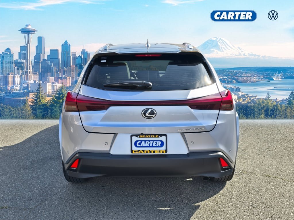 Used 2025 Lexus UX 300h AWD w/ Accessory Package (Z1) image 4
