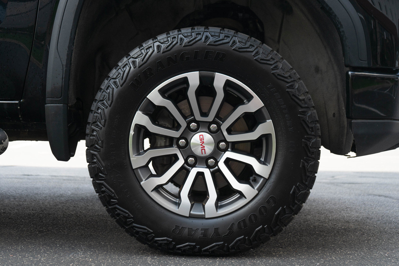 Used 2023 GMC Sierra 1500 AT4 AWD/4WD image 10