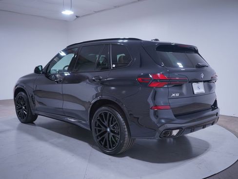 Used 2026 BMW X5 sDrive40i w/ M Sport Package RWD image 3