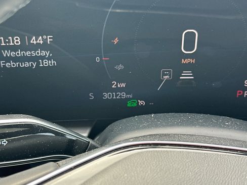 Certified 2024 Cadillac Lyriq Tech w/ Driver Assist Package image 39