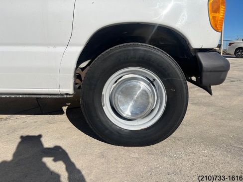Used 2006 Ford E-350 and Econoline 350 Super Duty image 35