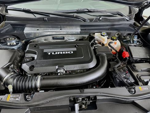 Used 2019 Cadillac XT4 Sport image 32