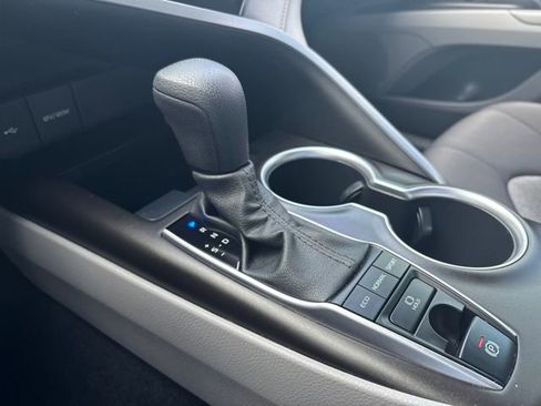 Used 2023 Toyota Camry LE image 21