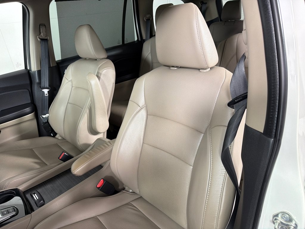 Used 2016 Honda Pilot Elite image 11