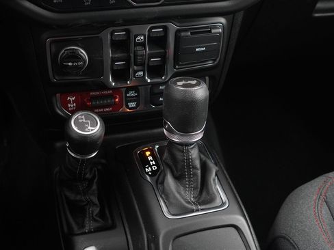 New 2026 Jeep Wrangler Unlimited Rubicon image 20