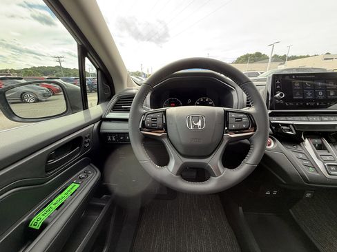 New 2026 Honda Odyssey EX-L image 30