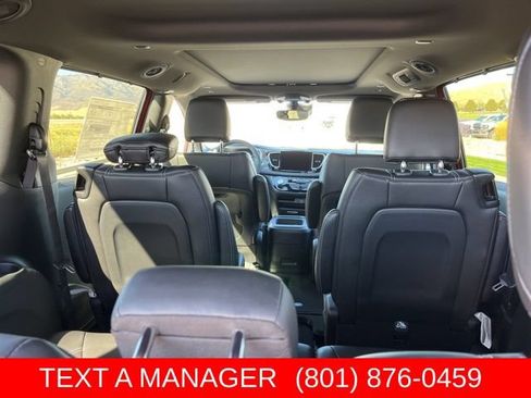 New 2026 Chrysler Pacifica Select FWD image 11
