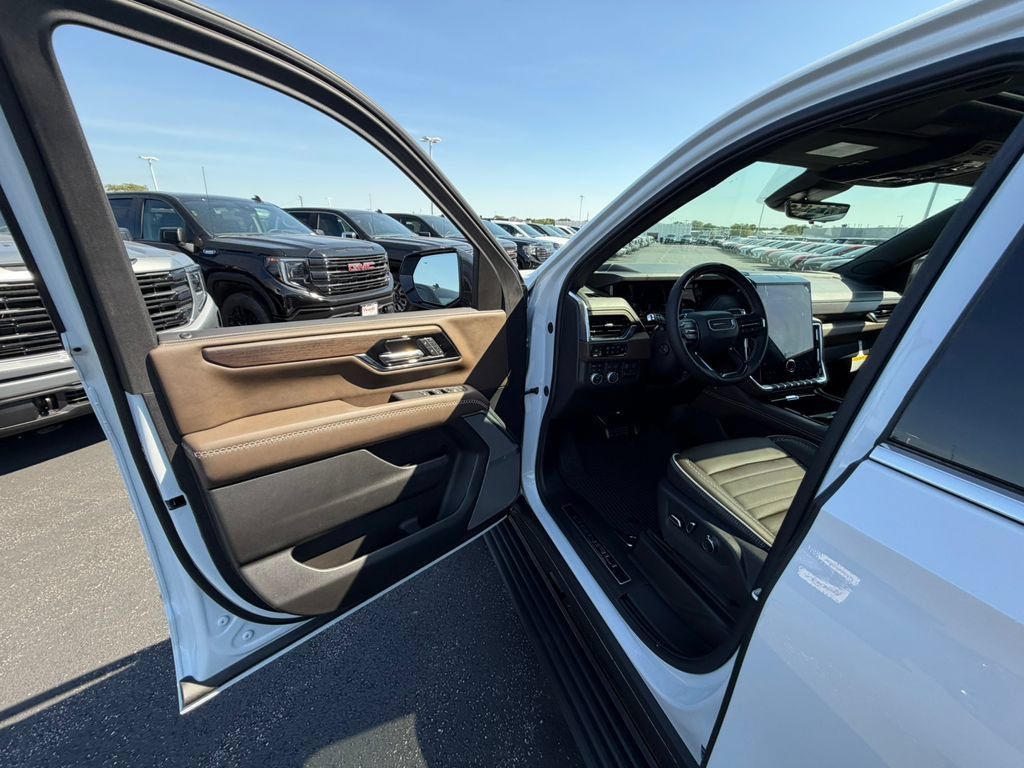 New 2026 GMC Yukon XL Denali Ultimate AWD/4WD image 27