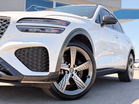 Used 2024 Genesis GV70 3.5T Sport w/ Sport Advanced Package AWD/4WD image 8