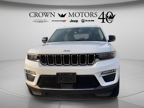 Used 2023 Jeep Grand Cherokee Limited AWD/4WD image 2