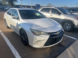 Used 2016 Toyota Camry LE video 2
