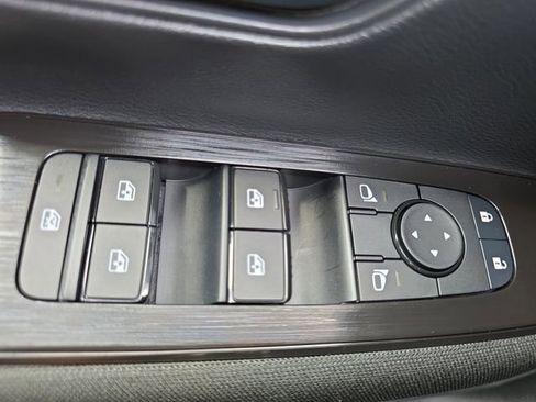 New 2026 Nissan Kicks S FWD image 27