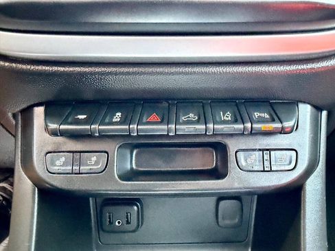 Used 2022 Chevrolet Colorado LT w/ Luxury Package AWD/4WD image 40