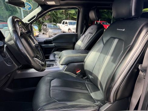 Used 2018 Ford F150 Platinum w/ Equipment Group 701A Luxury AWD/4WD image 11